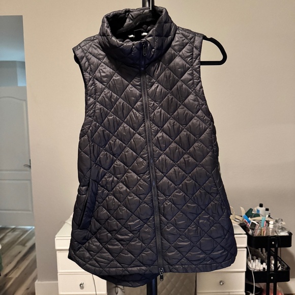 Athleta whisper, light vest, black extra large - Picture 1 of 2